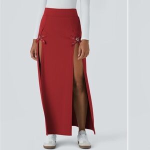 [Halara] NWT Waisted Decorative Buckle Split 2-in-1 Maxi
Casual Skirt
